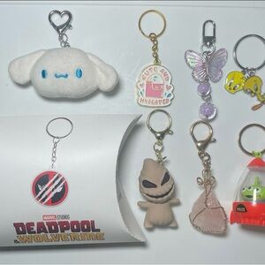 Assorted Keychain Set 8pcs